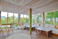 Hilltop Villa with Breathtaking Mountain Views - Sauna & Pool