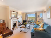 Fowey Cornwall - lovely modern house with balconies and fantastic views 福伊酒店