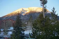 Top floor with mountain views