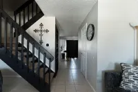 Charming 2-bedroom townhome with AC, WiFi in enchanting Aurora