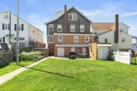 DIRECT WATERFRONT PRIVATE BEACH