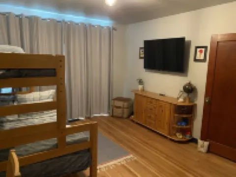 Blue Anchor Starboard Suite