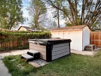 Ranch Style Home in West Denver. Quiet Neighborhood. Red Rocks, Golden, Denver.