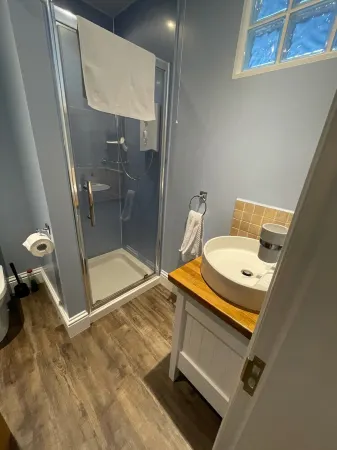 Elie Residence Studio Apartment, perfect for 2! Ground-floor. Отели рядом с достопримечательностью «Elie Beach»