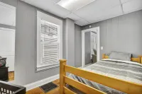 Charming 1 Bedroom House in Lansing, MI