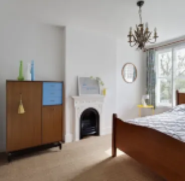 Stylish Luxury Let In Rye. Walk To Shops/Pubs/Restaurants + Near Beach