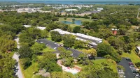 Beautiful condo on Copperhead. Beaches nearby!