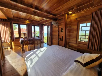 Jade Mountain Villa Hotel di Bai Thom