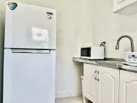 Cozy one Bedroom Apartment #C in Venetian Site Hotel a Venetian Road Settlement