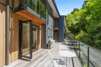 Queenstown Forest Retreat - 4BR, Pool Table, Views