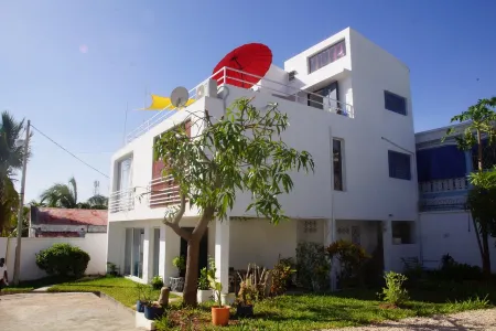 Large furnished studio, sea view