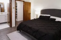 Cozy 3 Bedroom King Suite 7 min to Downtown CdA! 쿠티나이 카운티 호텔