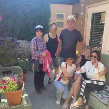 Mountain view, beautiful walk out suite overlooking a park and creek. 3bedrooms. Hotel Exterior