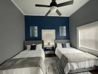 *Newly Remodeled* The Southern Blue Hideaway