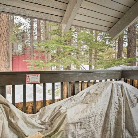 Mammoth Lakes Condo w/ Pool + Spa Access!