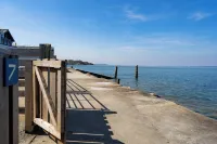 Ocean and sky at your doorstep