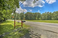 Hike and Ski Log Cabin in East Stroudsburg! - 3-Star