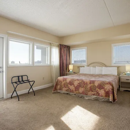 Biscayne Suites