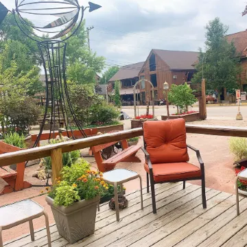 The Iris Garden Downtown Cottages and Suites