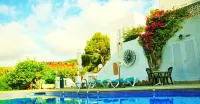 Villa Columbus Rooms and Restaurant - Swimmingpools