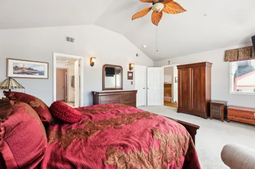 Coastal Getaway 5 Bedroom Home - 3-Star