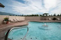 Meadow Lake Resort & Condos - プール