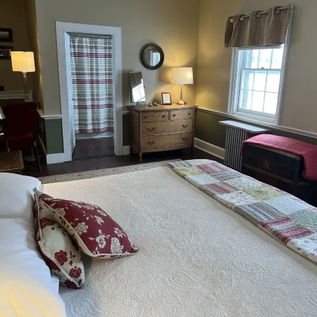 Shoreham Inn Bed & Breakfast