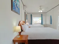 Banana Bay Marina Hotels in Гольфито