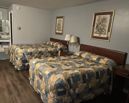 Budget Host Three Crowns Motor Lodge Hotels in Gettysburg