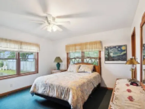 Sunny Side Cottages Hotels in Alcona County