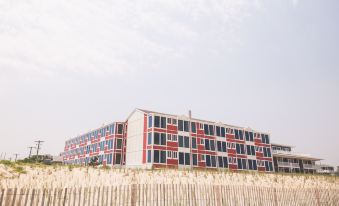 Surf Club Oceanfront Hotel