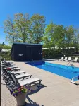 Quarterdeck Beachside Villas & Lofts - piscina