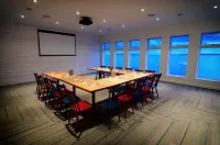 Quarterdeck Beachside Villas & Lofts - homestay
