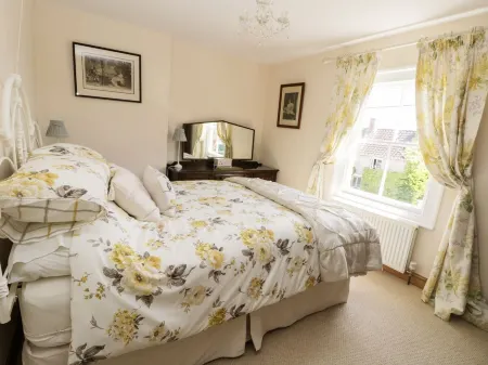 Auburn House Отели в г. Бидлем