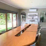 The Leslie Executive Hotel