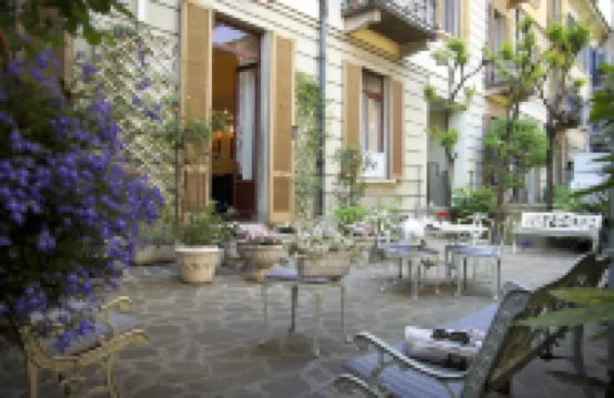 أنتيكا لوكاندا ليوناردو Hotels near ماريا ديليه غراتسيه ميلانو