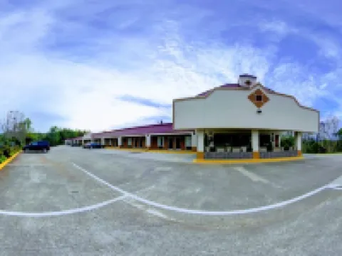 Dahlonega Mountain Inn Hotels in Lumpkin County