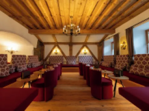 Hotel Schwarzer Adler Hoteles en Nauders