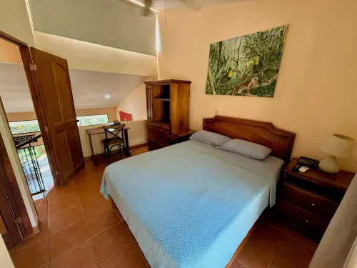 Coastal Gem: Book Las Palmas Loft w/ Beach & Pool