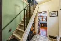 Brick & Creek House 3 Bedroom Home Hotels in Sutter Creek