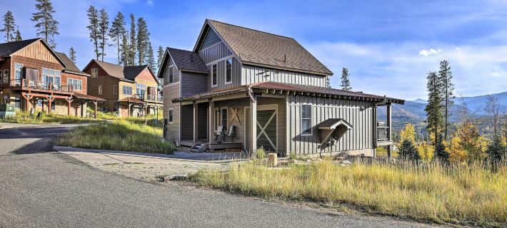 Winter Park Area Cabin, Hot Tub and Mountain Views! Hotels in Fraser