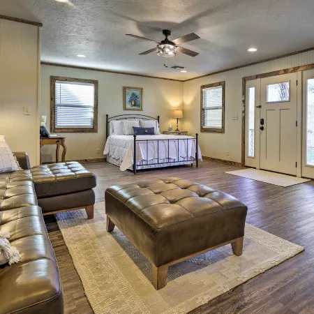 Cozy Fredericksburg Studio Near Wineries!