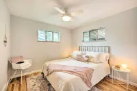< 3 Mi to Pearl St: Home w/ Large Yard in Boulder - 3-نجوم