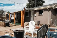 Cozy 4-Bedroom National Park Themed House with Gym + Hot Tub in Arvada