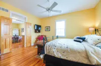 Cozy Missouri Retreat w/ Pool, Pond & Fire Pit! - Condos