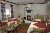 Landgasthaus Zum Mönchshof Hôtels à : Windsbach