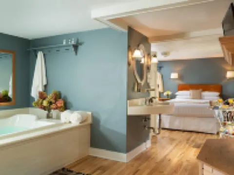Justin Trails Resort Hotels in Monroe County