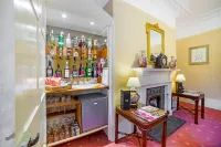 OYO Bailbrook Lodge, Bath Hotel di Colerne