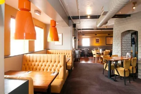 Premier Inn Bristol East (Emersons Green) Отели в г. Дайрхем энд Хинтон