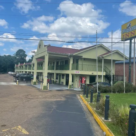 Mustang Inn